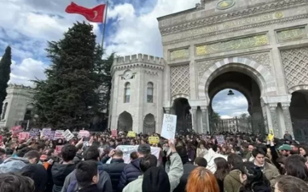 GENÇLER NE İSTİYOR?
